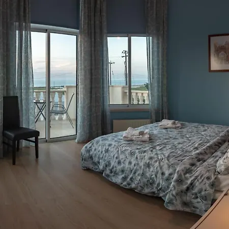 Komissa Villa Kato Yialia