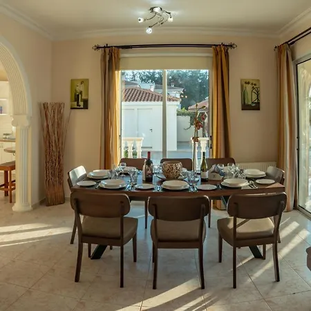 Villa Komissa